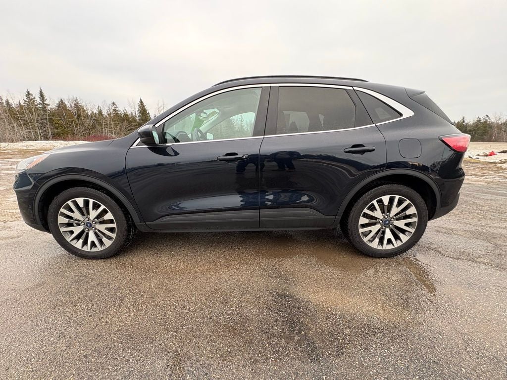 2021 Ford Escape Hybrid Titanium