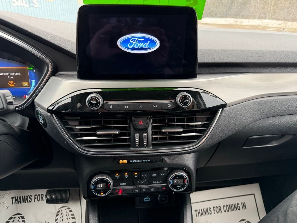 2021 Ford Escape Hybrid Titanium