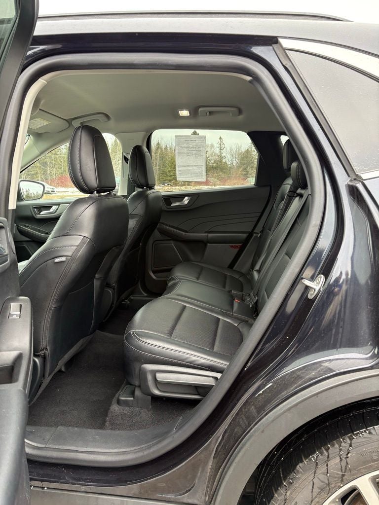 2021 Ford Escape Hybrid Titanium