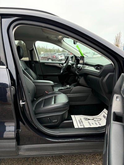 2021 Ford Escape Hybrid Titanium