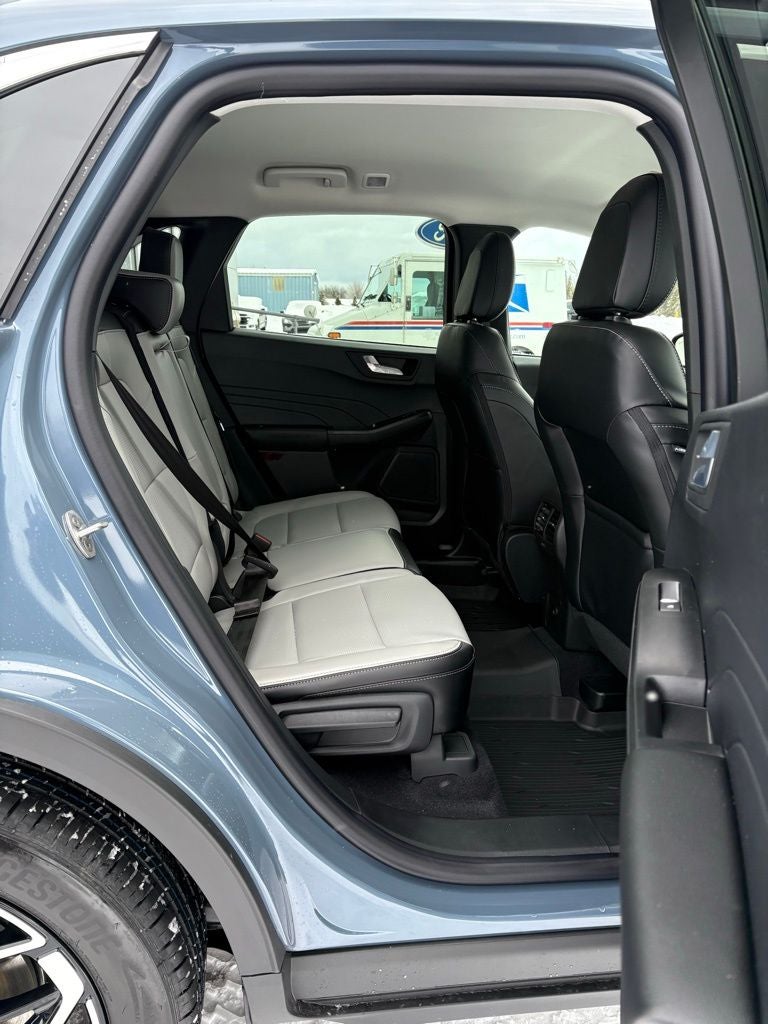 2026 Ford Escape Platinum