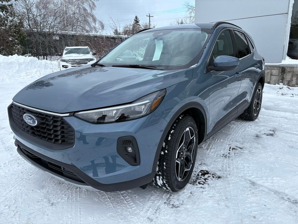 2026 Ford Escape Platinum