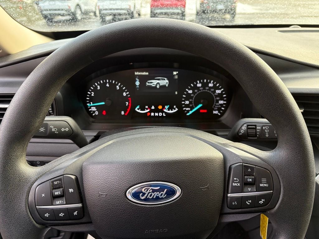 2023 Ford Explorer Base