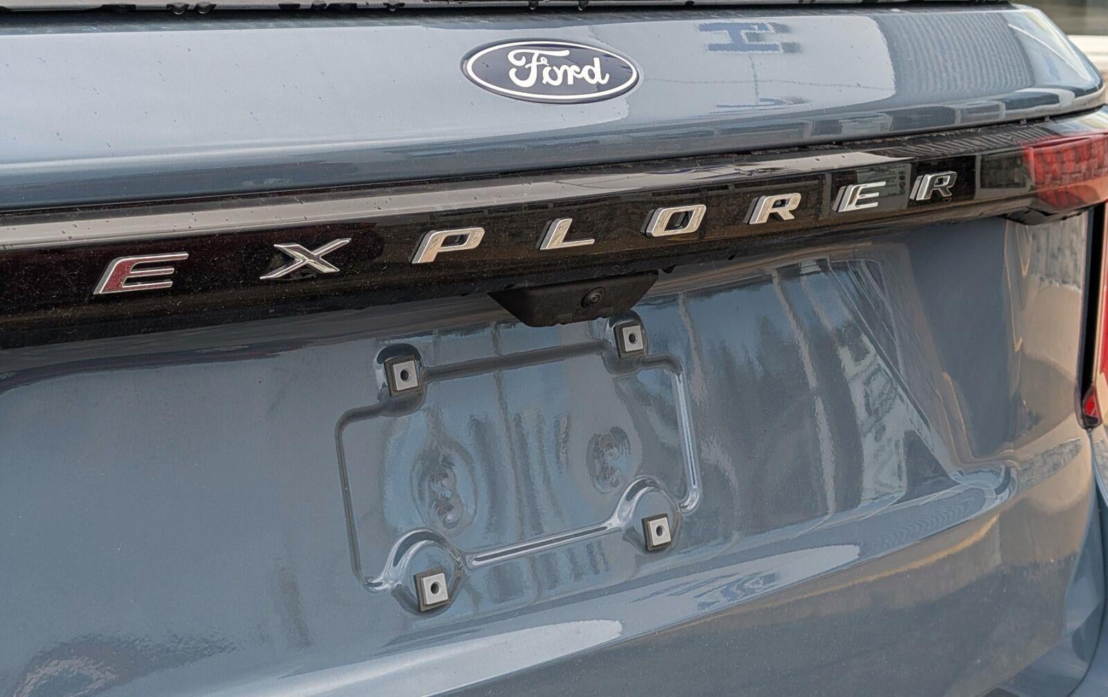 2027 Ford Explorer Active w/200A Pkg