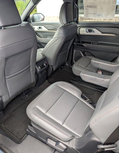 2027 Ford Explorer Active w/200A Pkg