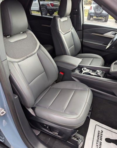 2027 Ford Explorer Active w/200A Pkg