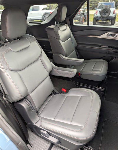 2027 Ford Explorer Active w/200A Pkg