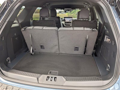 2027 Ford Explorer Active w/200A Pkg