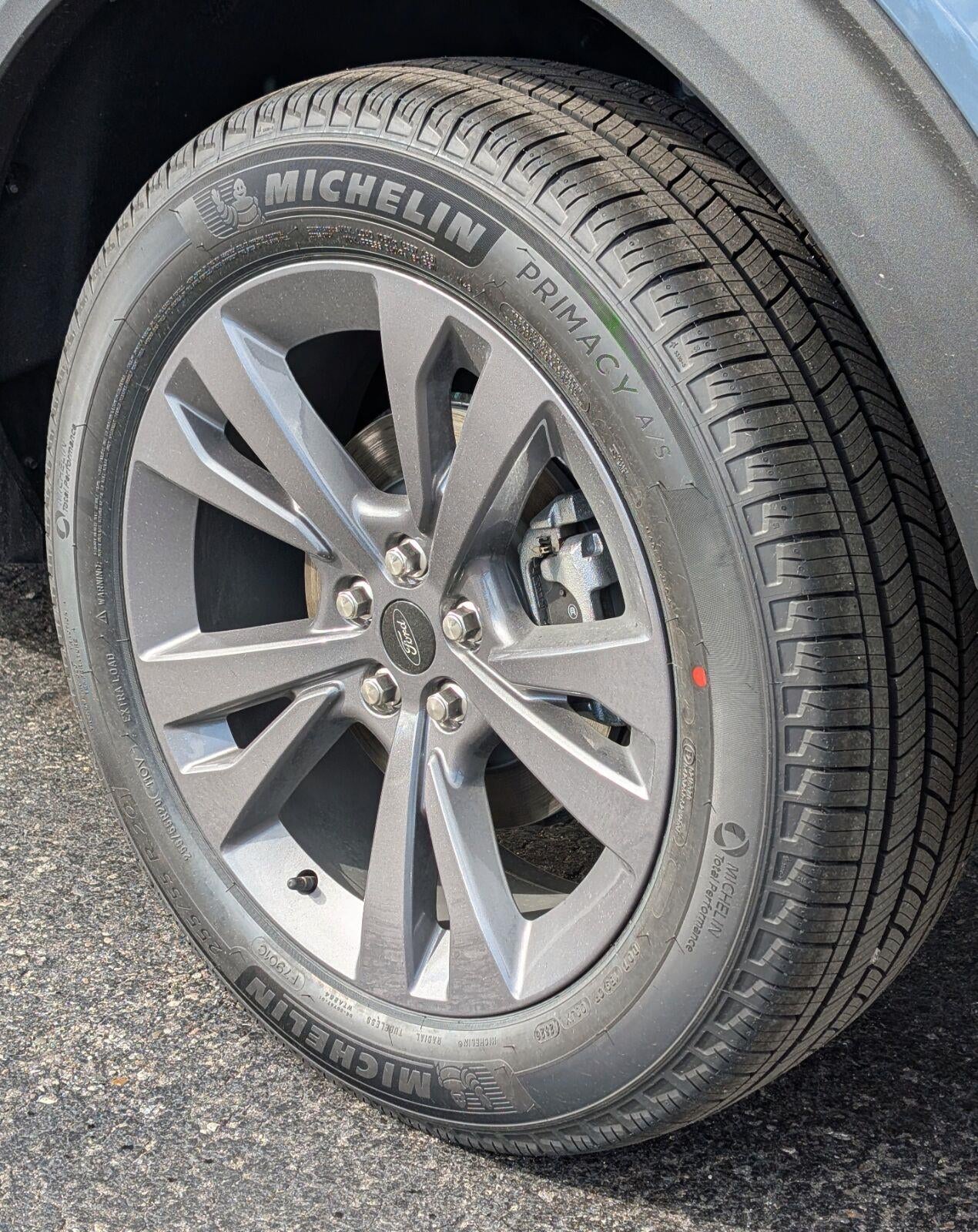 2027 Ford Explorer Active w/200A Pkg