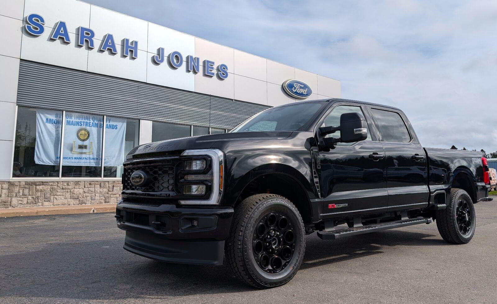2026 Ford Super Duty F-350 Lariat