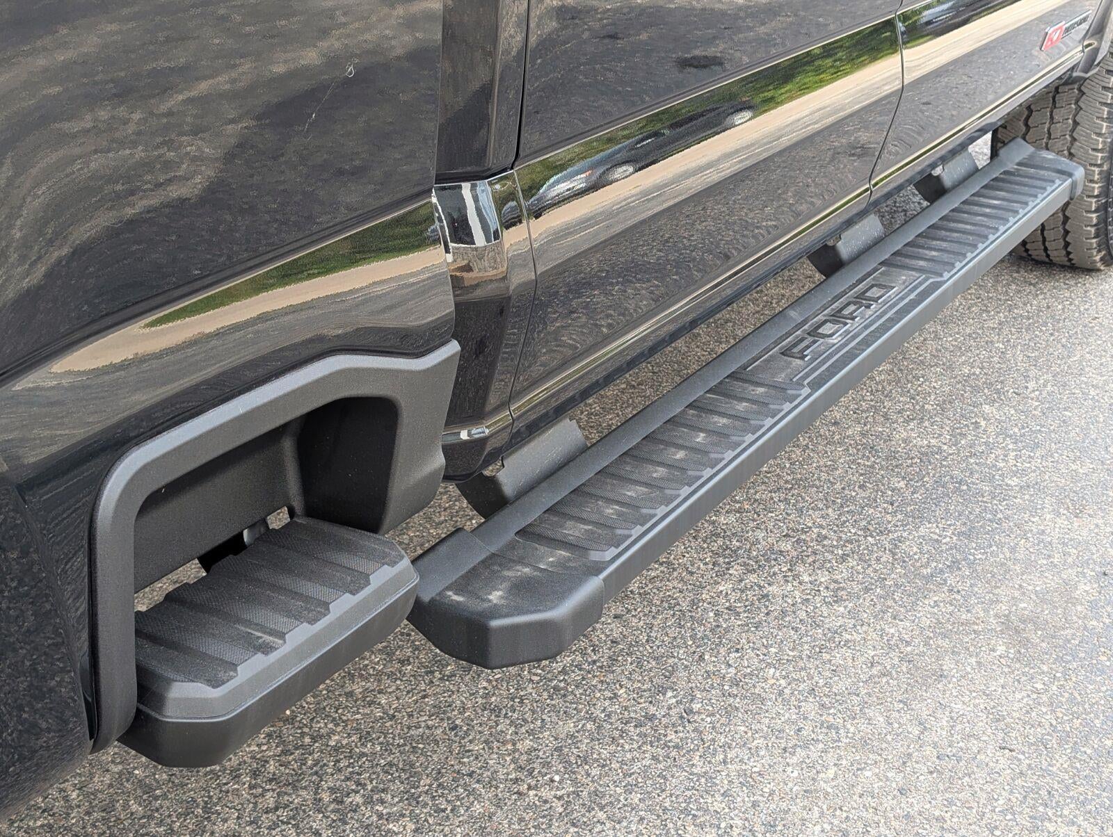 2026 Ford Super Duty F-350 Lariat