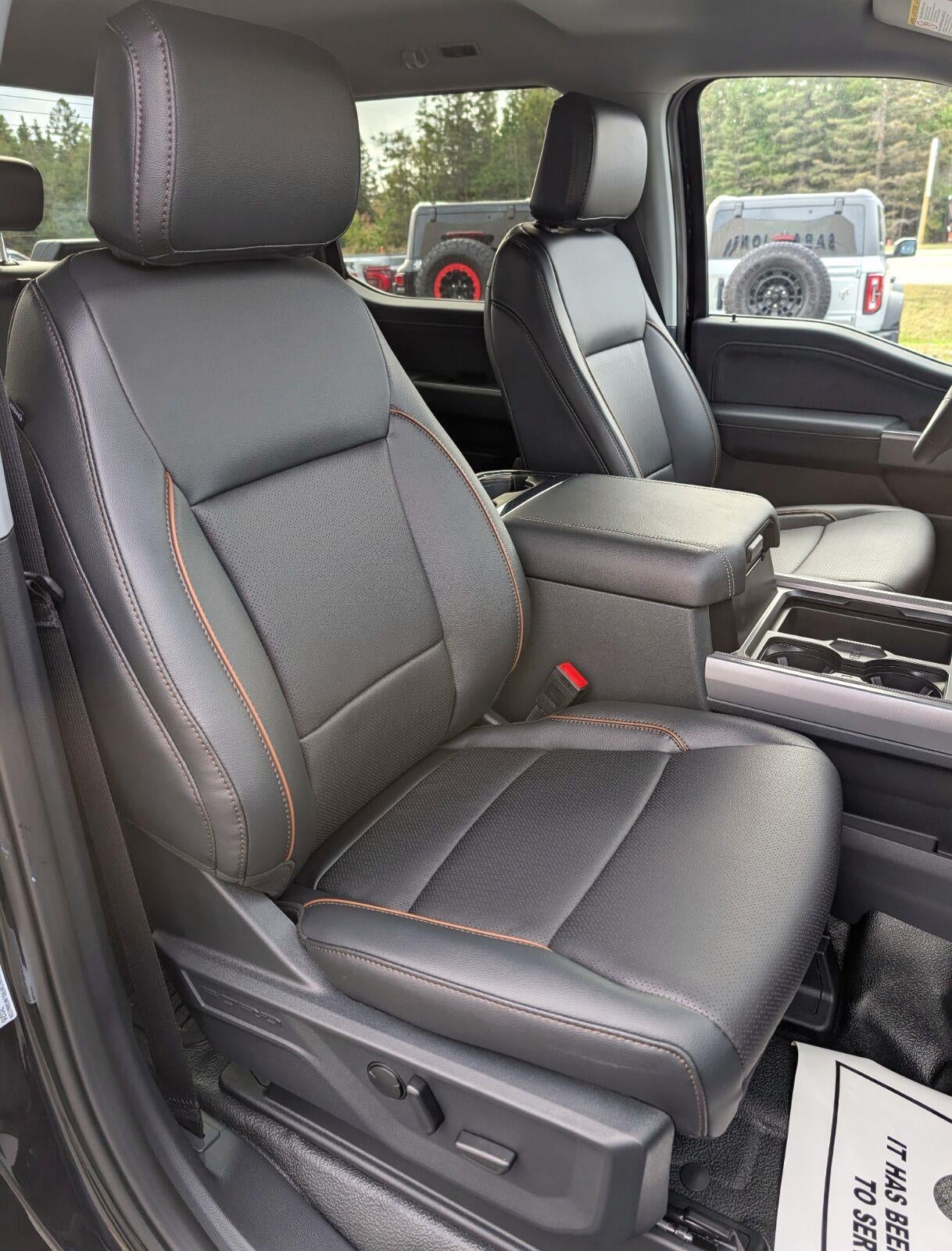 2026 Ford Super Duty F-350 Lariat