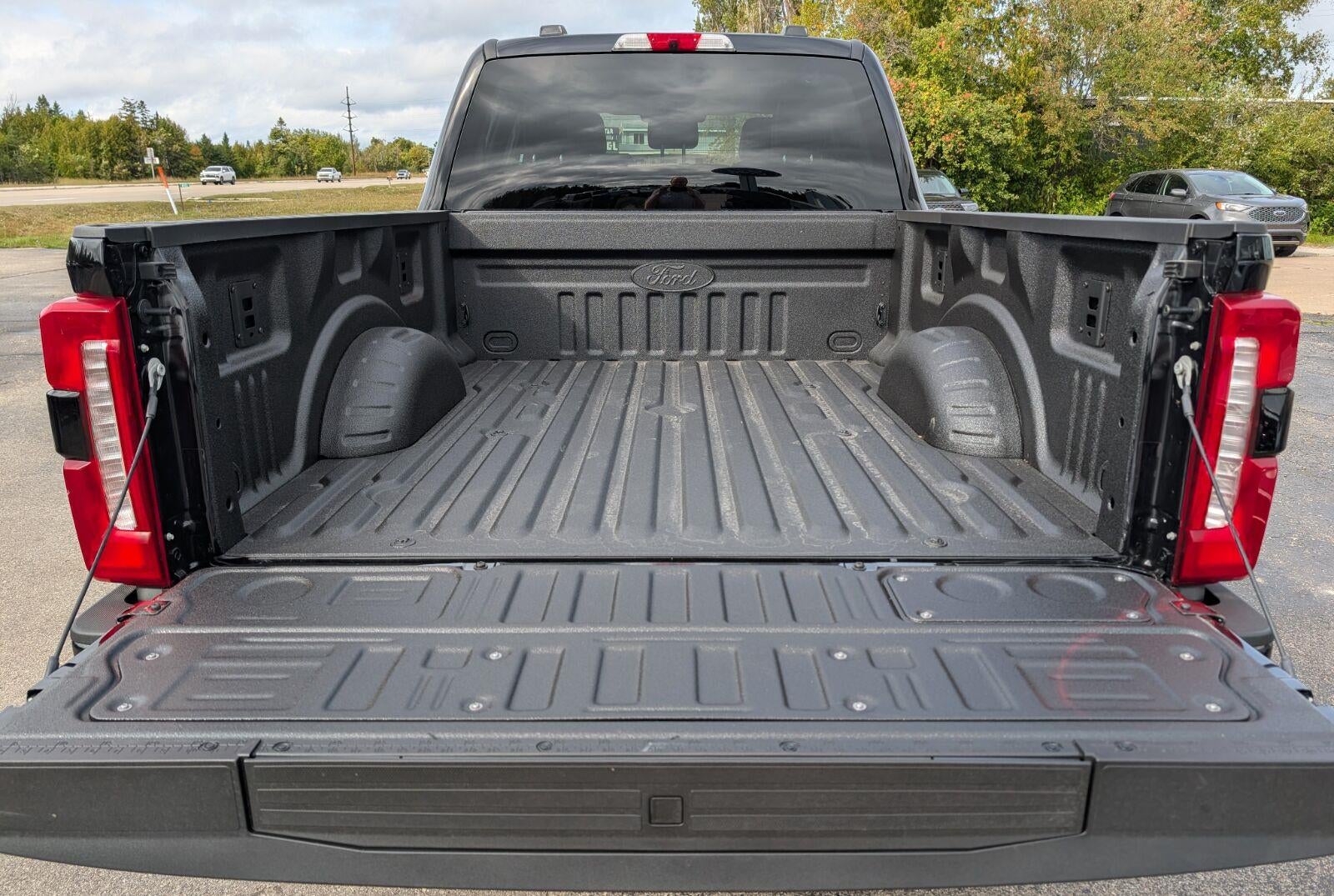 2026 Ford Super Duty F-350 Lariat