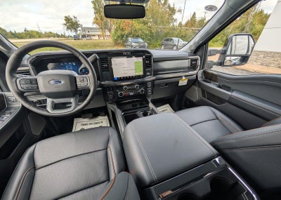 2026 Ford Super Duty F-350 Lariat