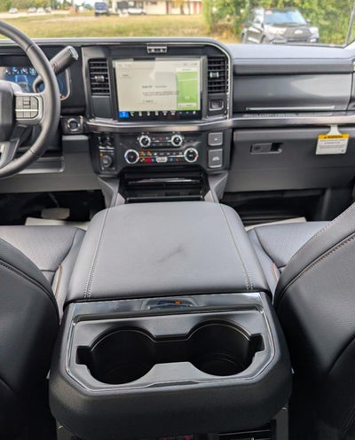 2026 Ford Super Duty F-350 Lariat