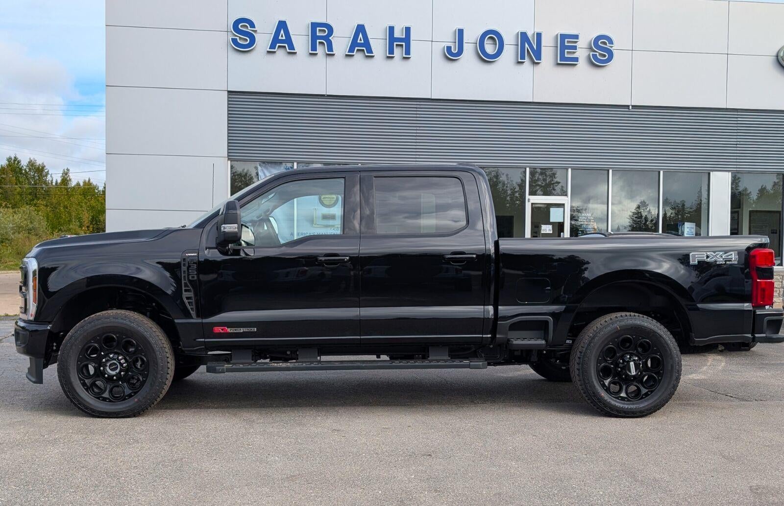 2026 Ford Super Duty F-350 Lariat