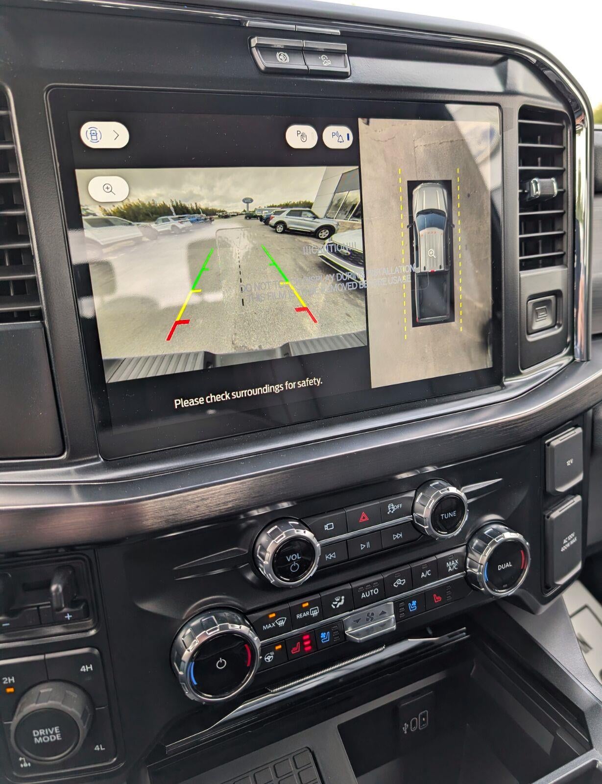 2026 Ford Super Duty F-350 Lariat