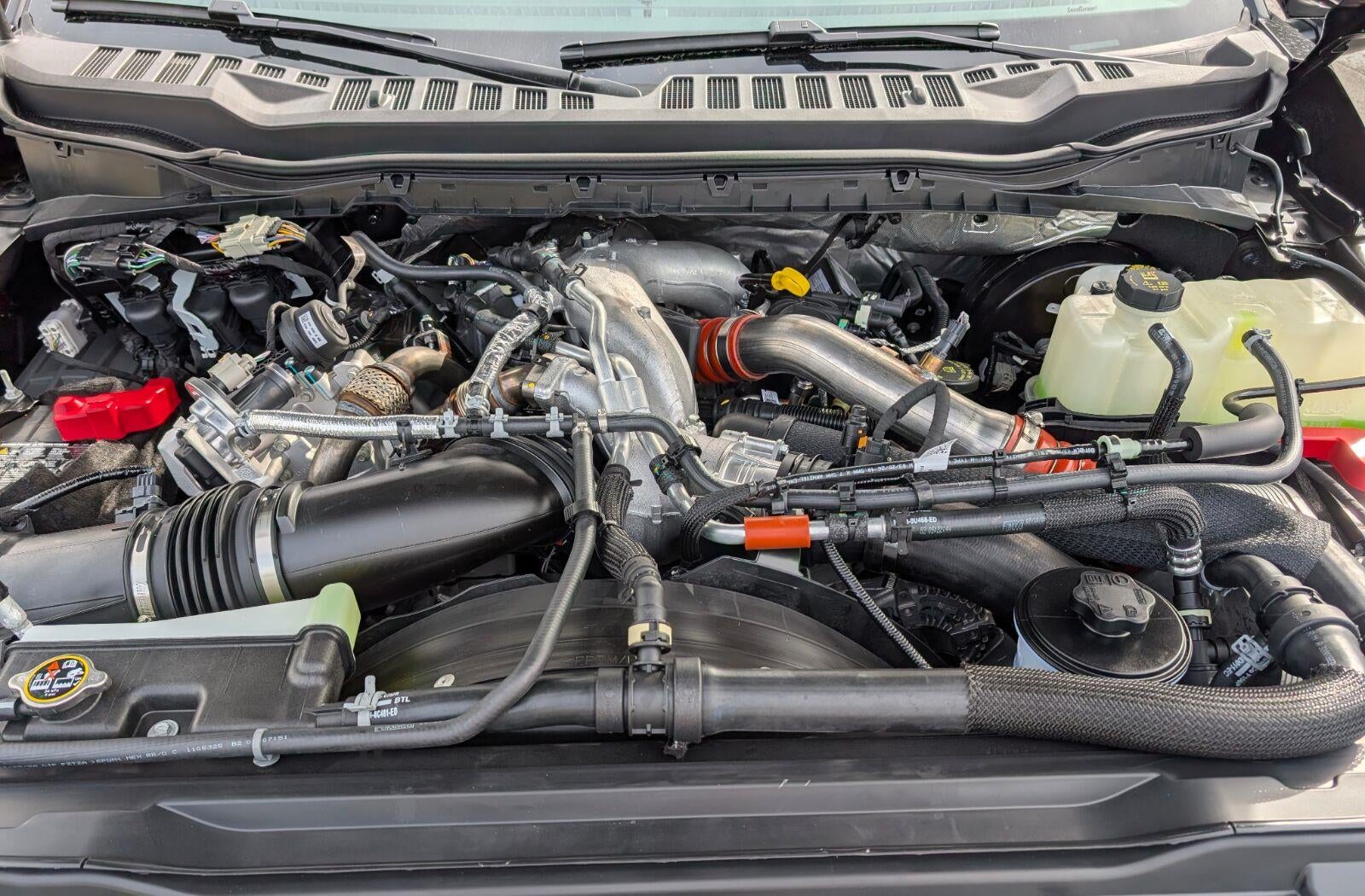 2026 Ford Super Duty F-350 Lariat