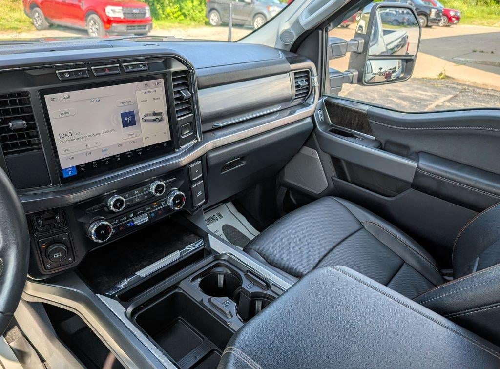 2023 Ford Super Duty F-350 Srw LARIAT