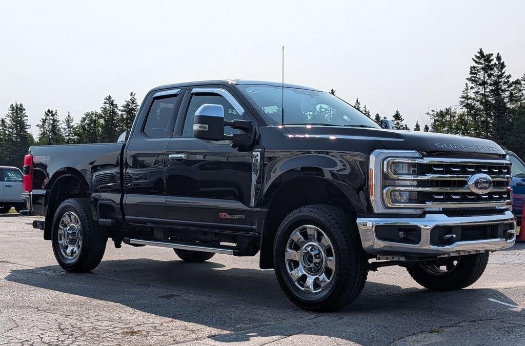 2023 Ford Super Duty F-350 Srw LARIAT