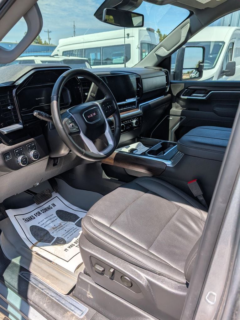2025 GMC Sierra 2500HD SLT