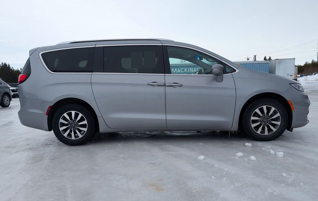 2021 Chrysler Pacifica Hybrid Touring L