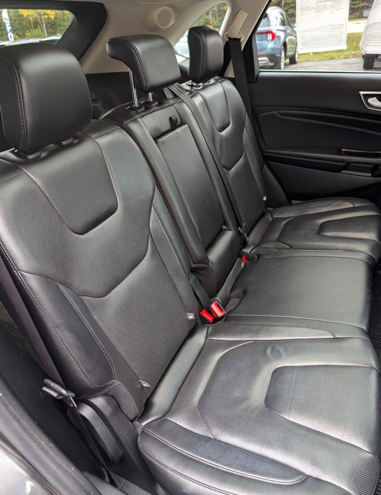 2020 Ford Edge Titanium