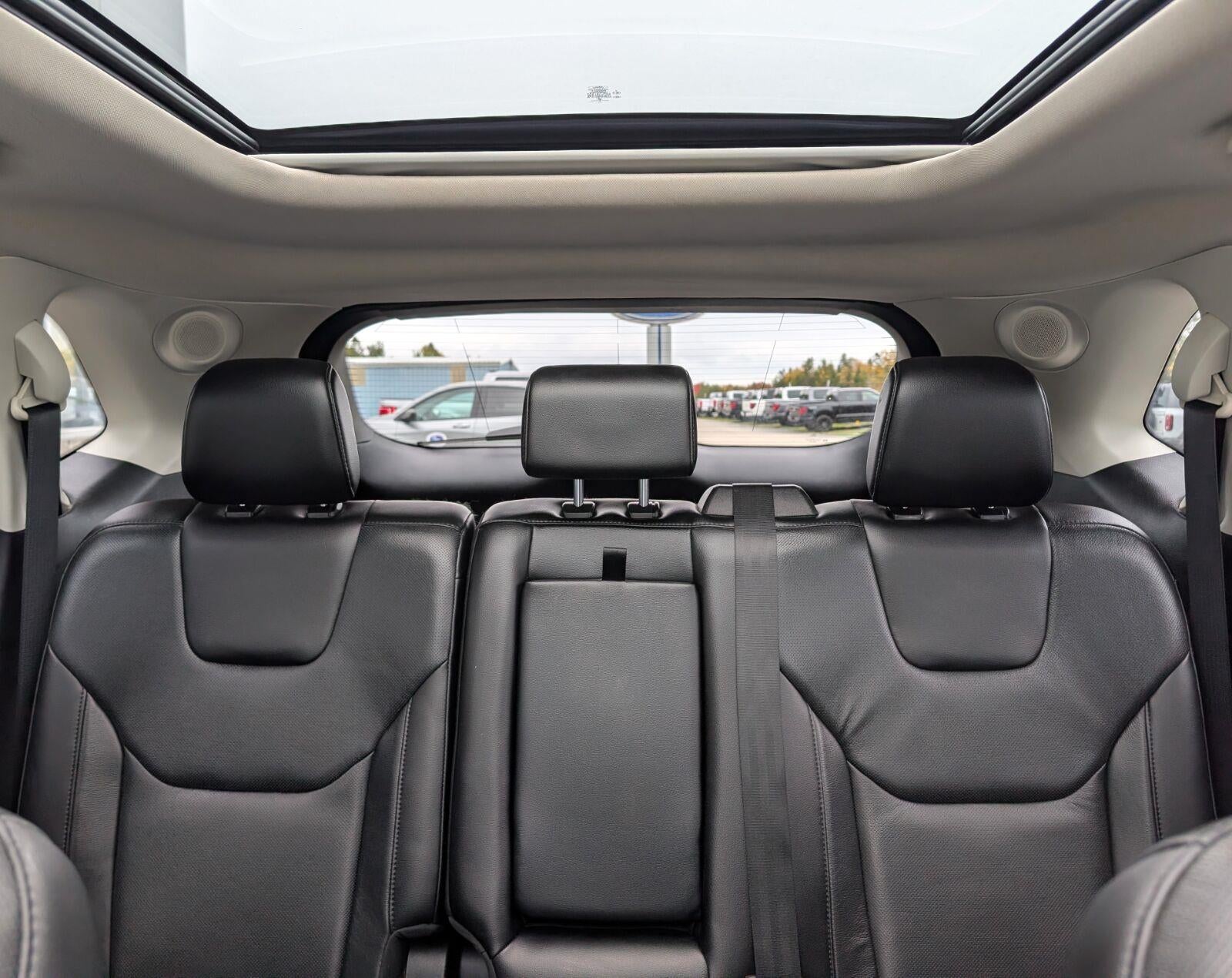 2020 Ford Edge Titanium