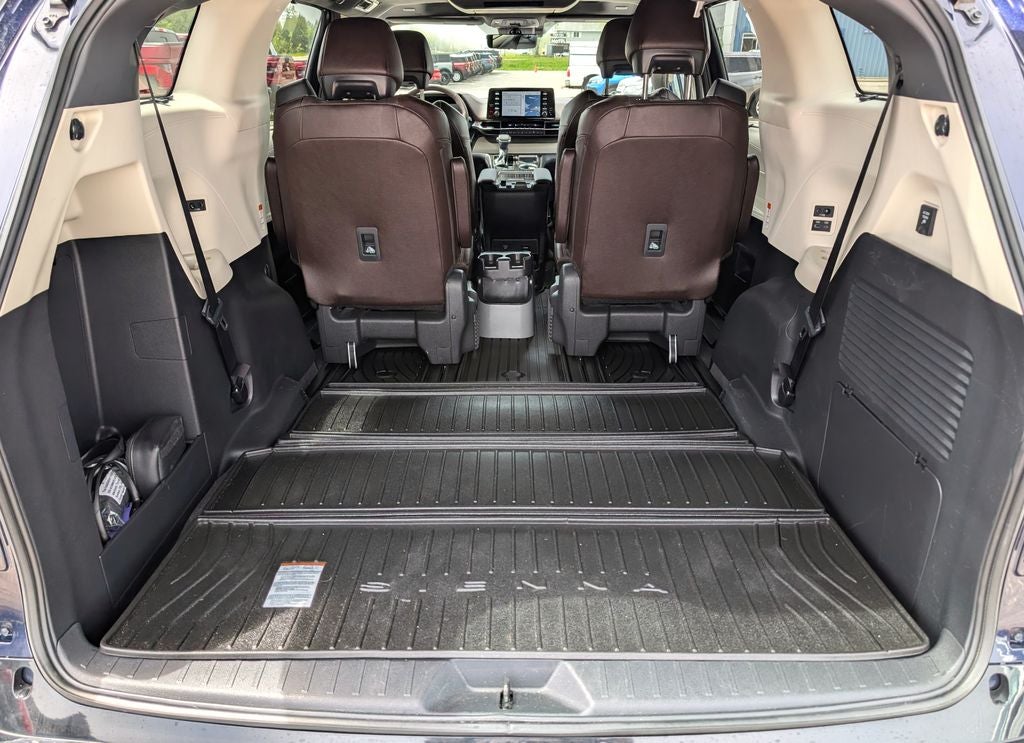 2024 Toyota Sienna Platinum 7 Passenger